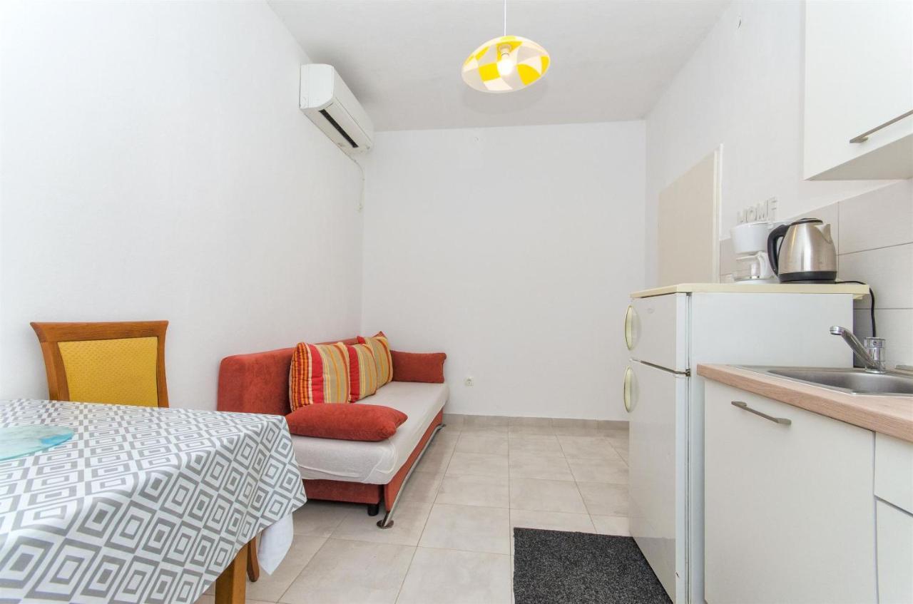 Apartments Paolo Okuklje Bagian luar foto